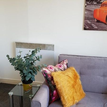 City Centre 1 Bed Apartment With Free On Site Parking With Cctv By Lets Relocations Μπέρμιγχαμ Εξωτερικό φωτογραφία