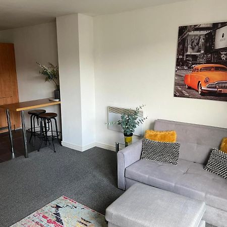 City Centre 1 Bed Apartment With Free On Site Parking With Cctv By Lets Relocations Μπέρμιγχαμ Εξωτερικό φωτογραφία