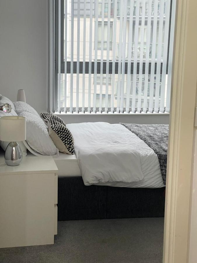 City Centre 1 Bed Apartment With Free On Site Parking With Cctv By Lets Relocations Μπέρμιγχαμ Εξωτερικό φωτογραφία